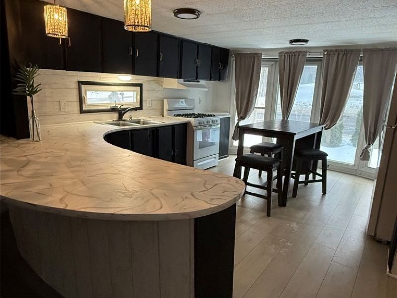 13675 Cleveland Avenue NW, Uniontown, OH 44685 Photo 2