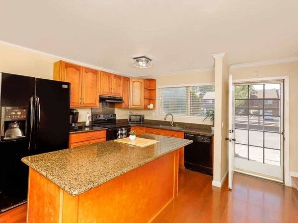 1482 1482 Parkway, Rohnert Park, CA 94928