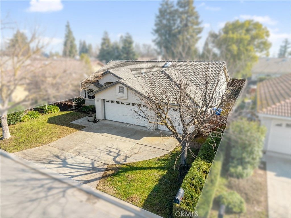 8590 N Sierra Vista, Fresno, CA 93720 Main Photo