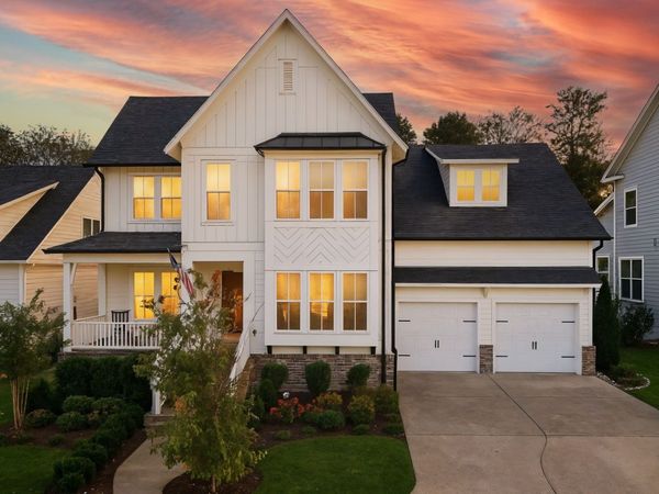 2003 McAvoy Dr, Franklin, TN 37064