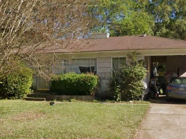 3654 Main Street, Jackson, MS 39213