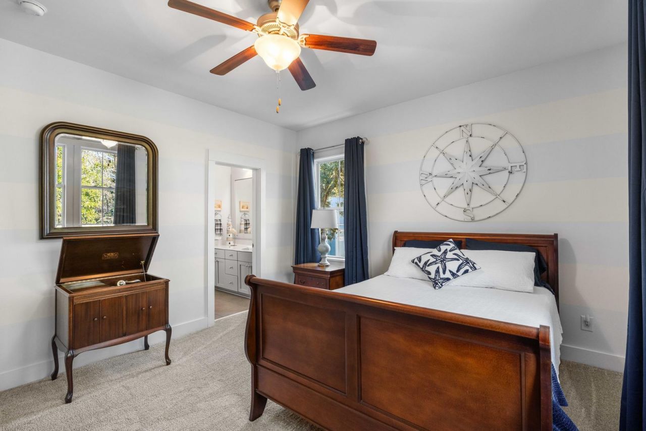 2540 Charter Oaks Drive Photo 30