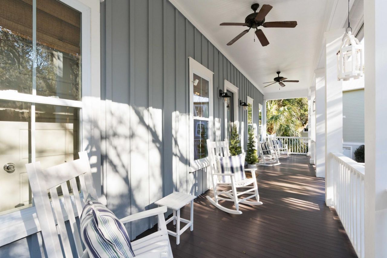 2540 Charter Oaks Drive Photo 5