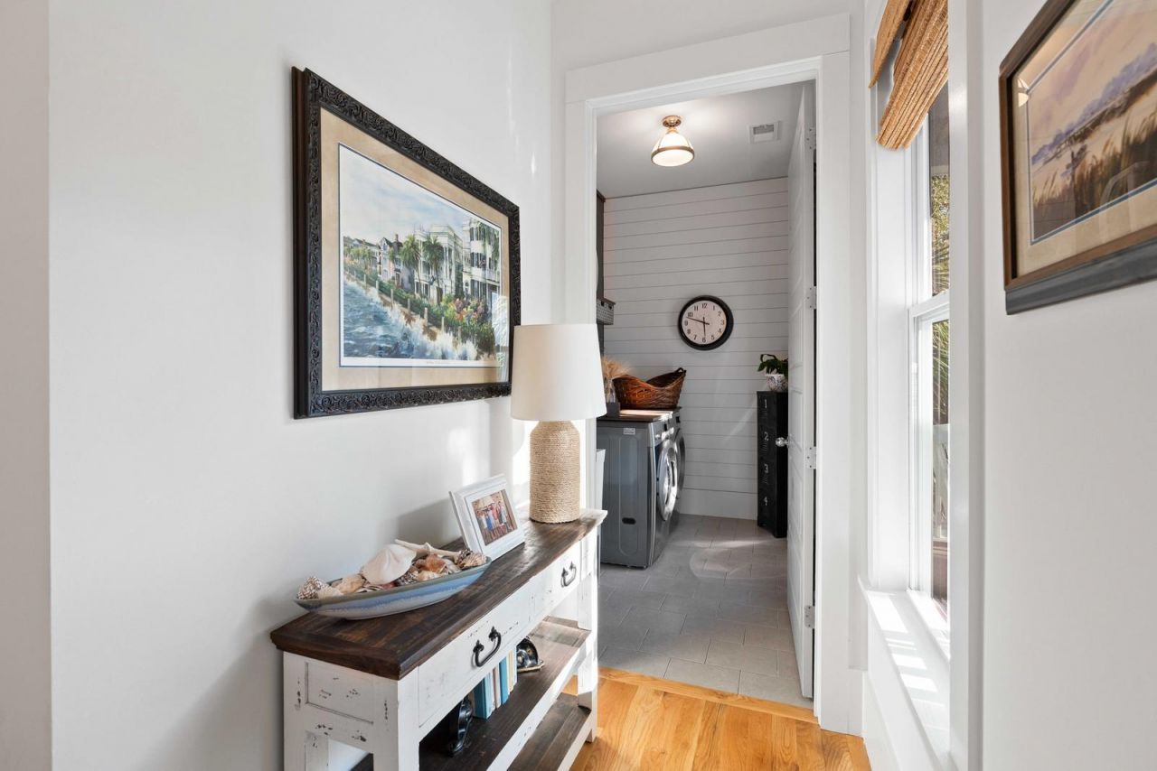 2540 Charter Oaks Drive Photo 9