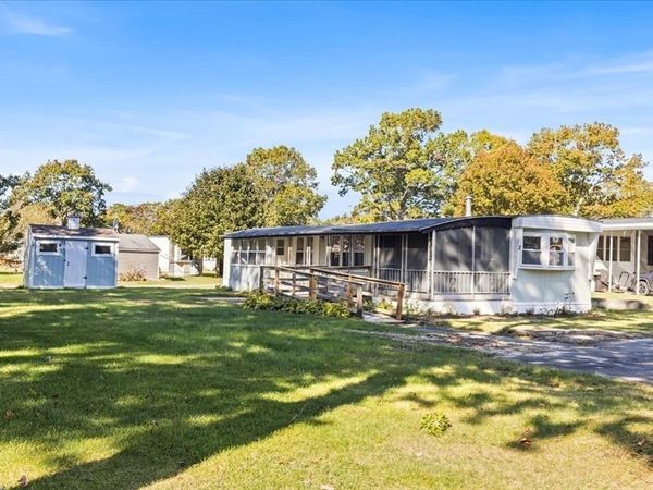 2 Candlelight Drive, Plymouth, MA 02360