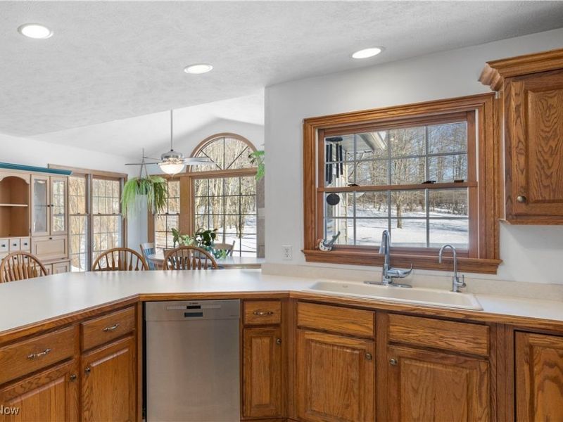 860 Whisperwood Lane, Aurora, OH 44202 Photo 10