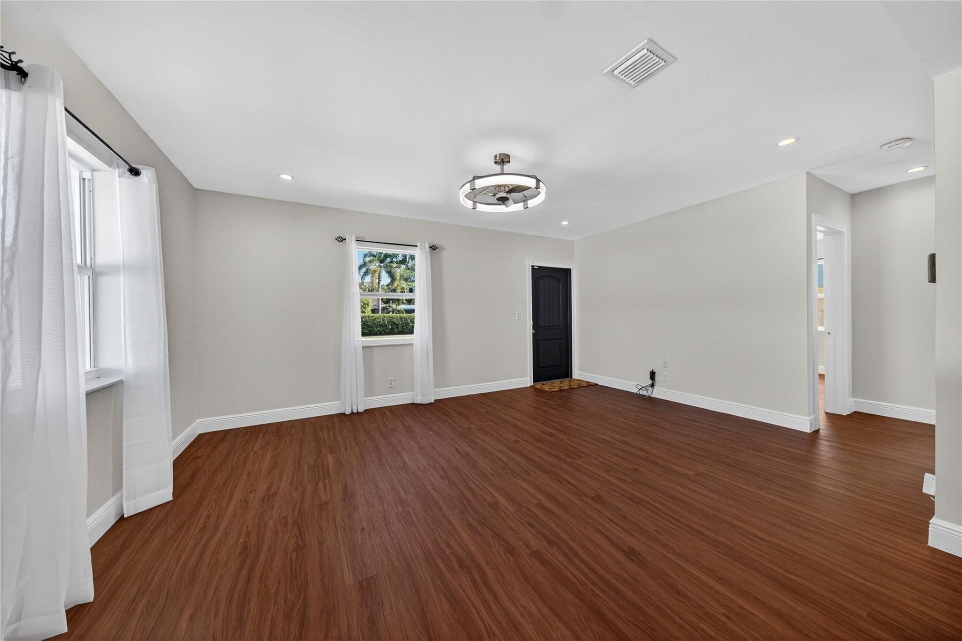 1445 NE 1st Avenue, Fort Lauderdale, FL 33304 Photo