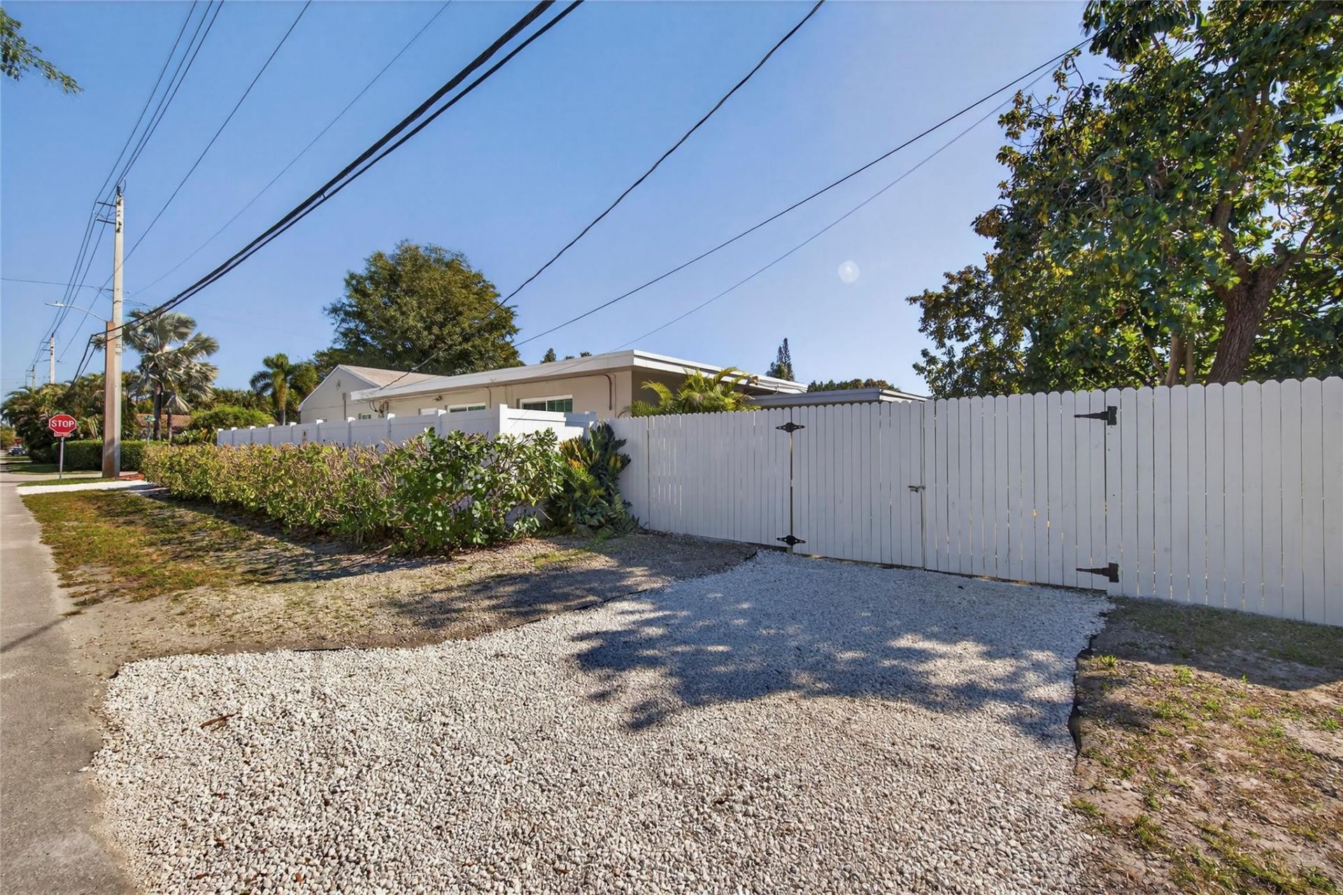 1445 NE 1st Avenue, Fort Lauderdale, FL 33304 Photo