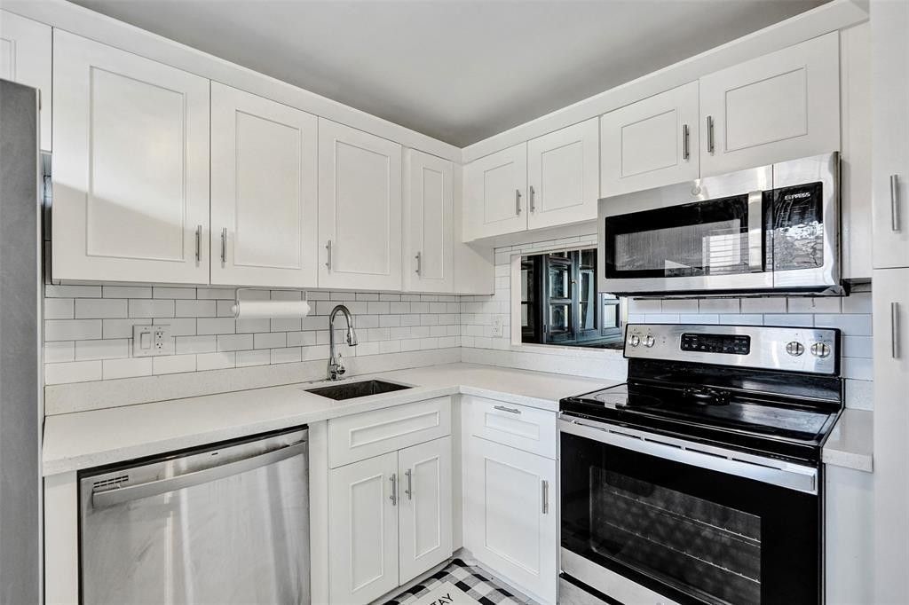 3050 Holiday Springs Boulevard, Unit 210, Margate, FL 33063 Photo