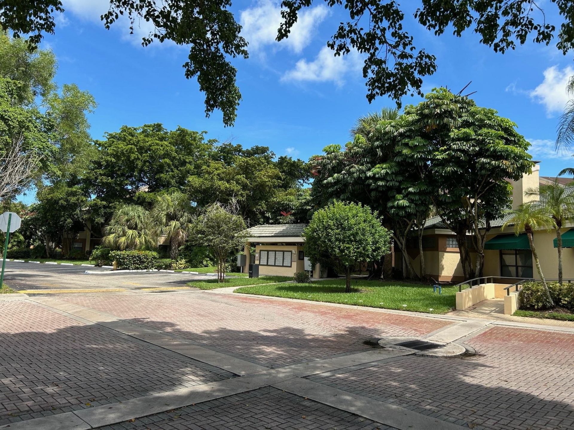 9999 Summerbreeze Drive, Unit 105, Sunrise, FL 33322 Photo