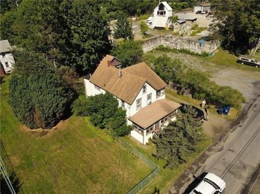 15 Susquehanna Street, Oneonta, NY 13820