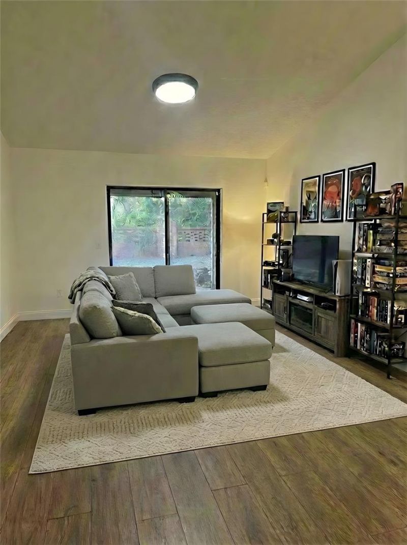 910 Balsamina Drive, Brandon, FL 33510 Photo