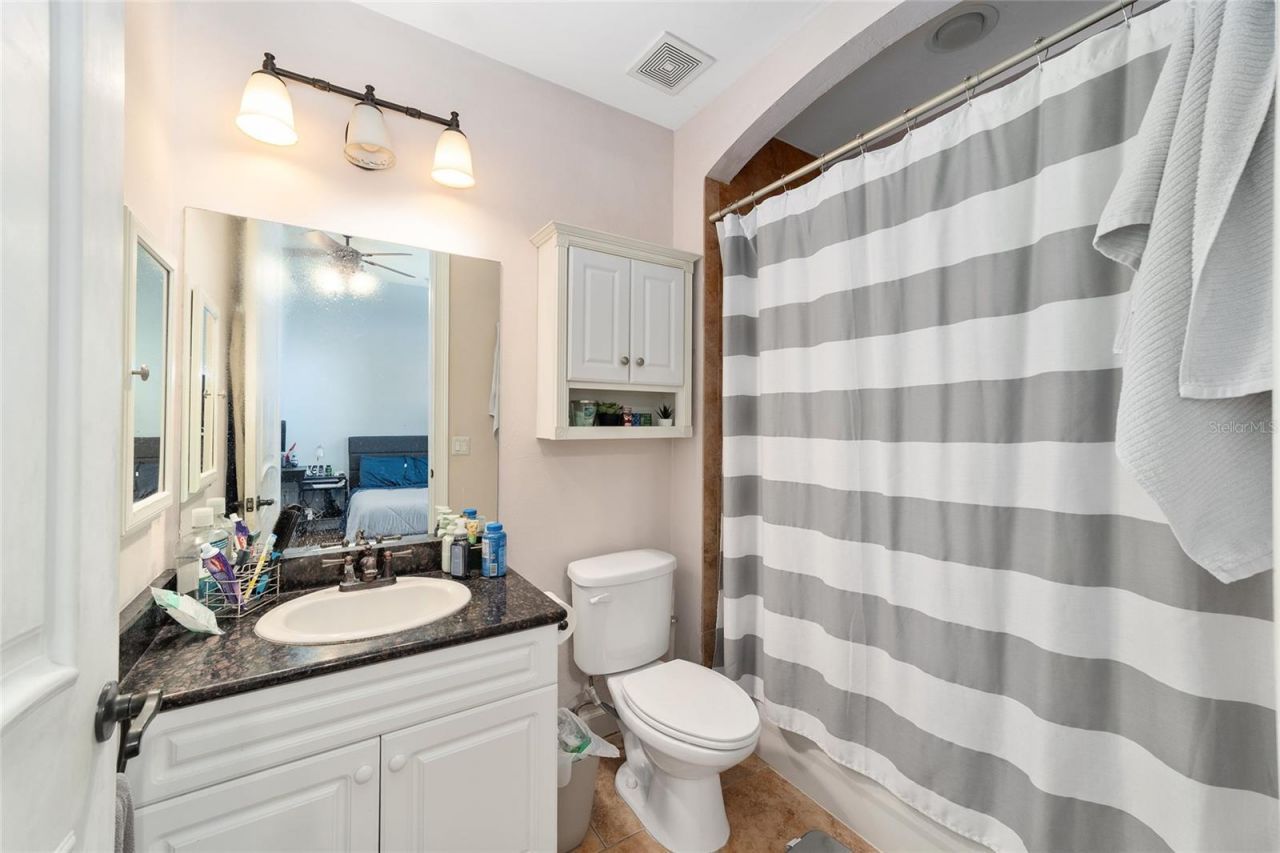 1320 NW 3rd Avenue, Unit 346, Gainesville, FL 32603 Photo