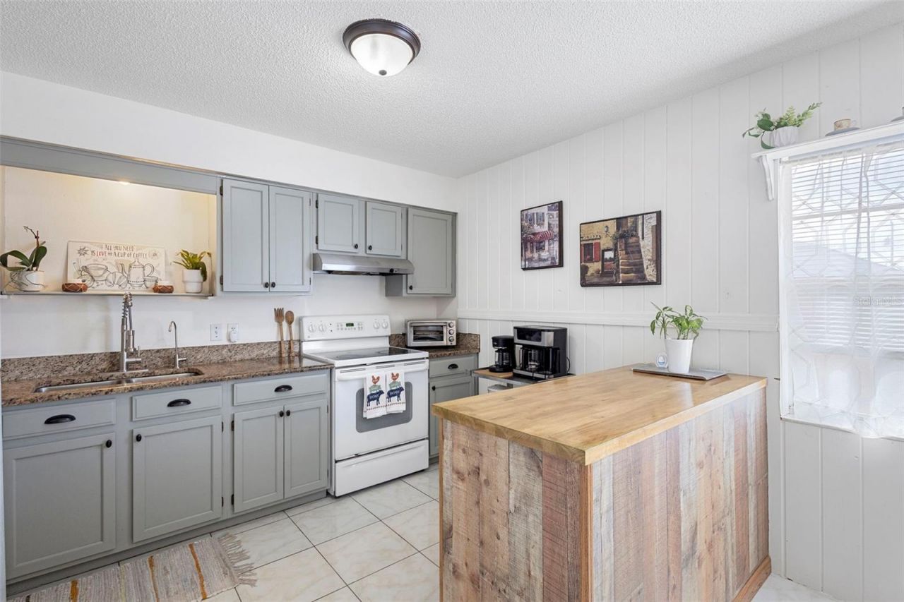 2771 S Slater Drive, Deltona, FL 32738 Photo