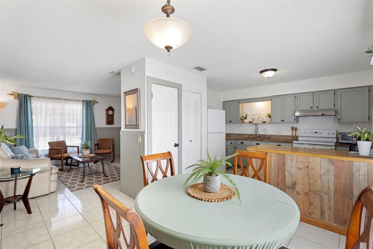 2771 S Slater Drive, Deltona, FL 32738 Photo