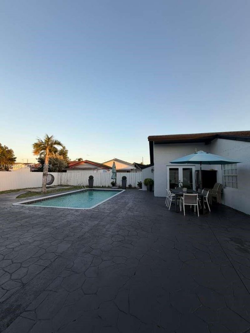 19707 SW 123rd Ct , Miami, FL 33177 Photo