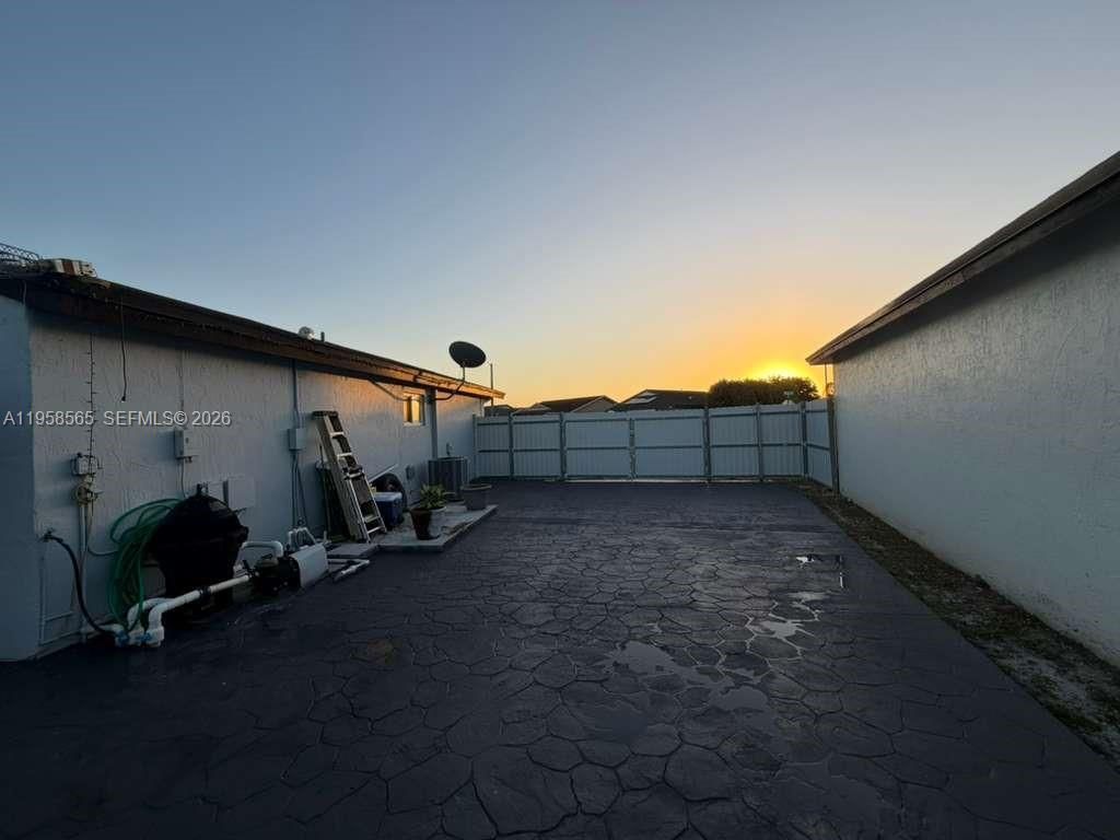 19707 SW 123rd Ct , Miami, FL 33177 Photo