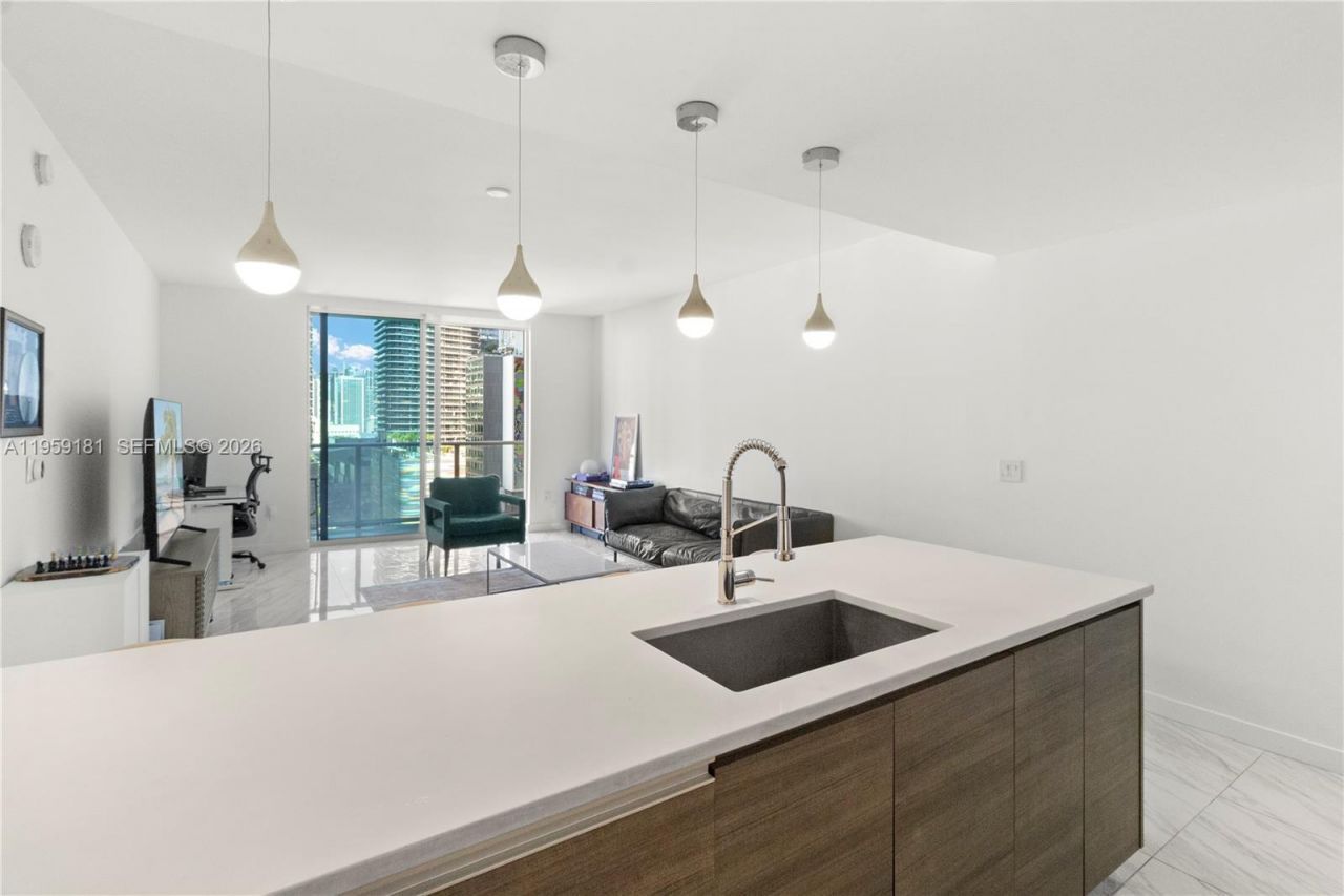 1100 S Miami Ave , Unit 1609, Miami, FL 33130 Photo