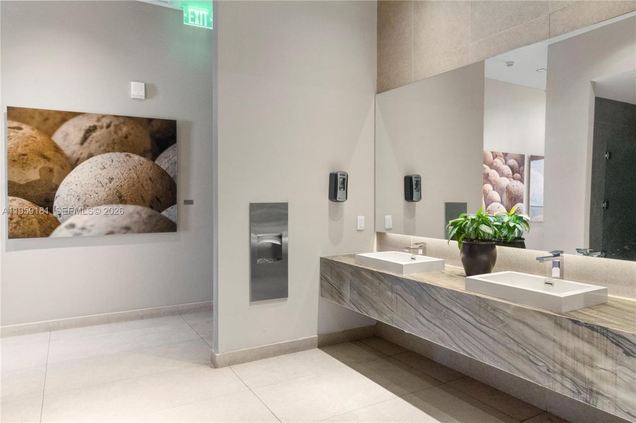 1100 S Miami Ave , Unit 1609, Miami, FL 33130 Photo