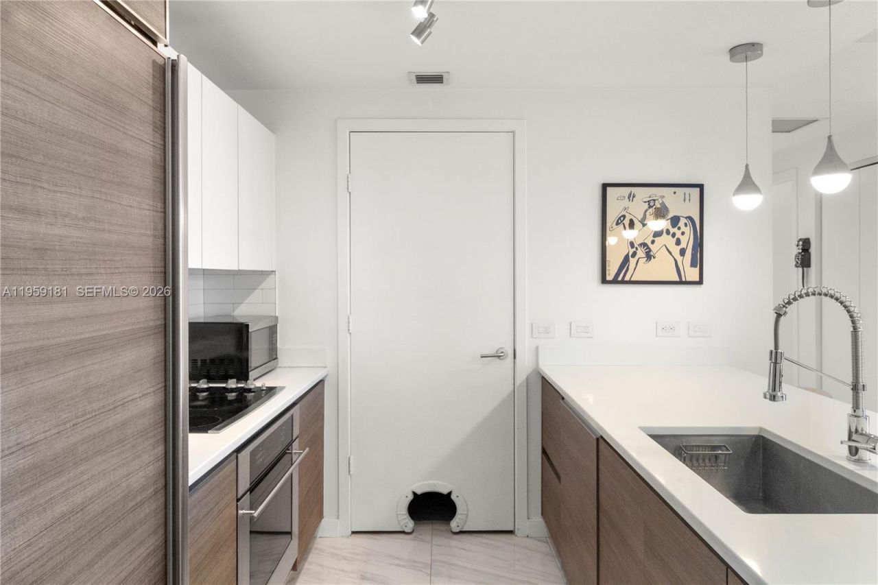 1100 S Miami Ave , Unit 1609, Miami, FL 33130 Photo