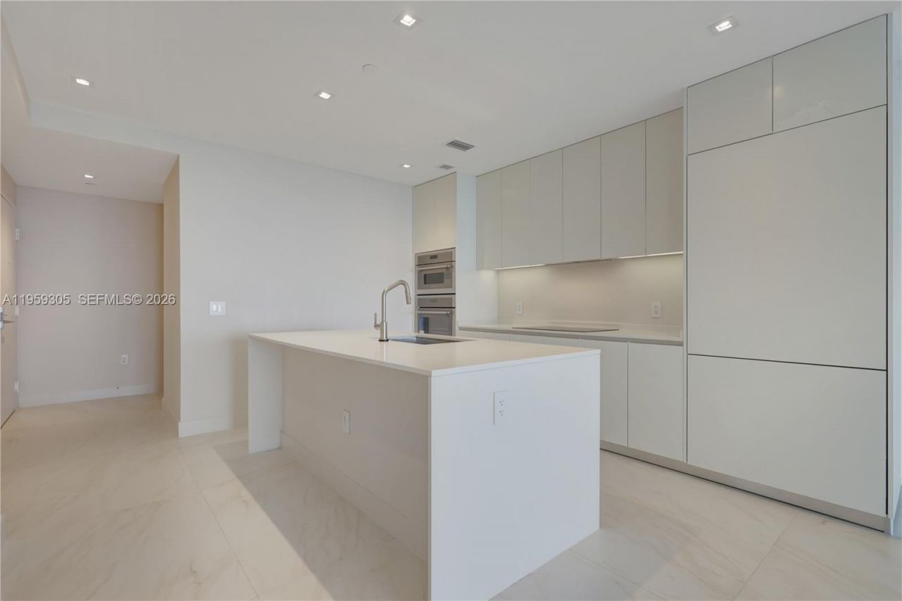 700 NE 24 Street , Unit 2803, Miami, FL 33137 Photo