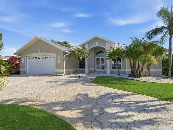 5267 Stratford CT, CAPE CORAL, FL 33904