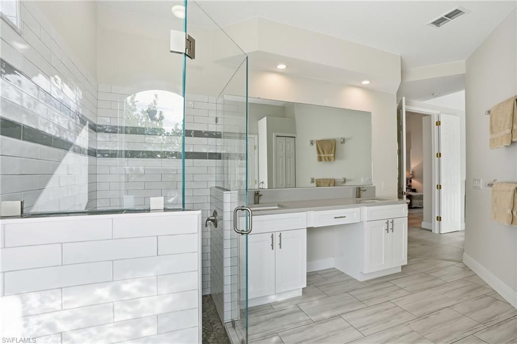 5267 Stratford Ct, Cape Coral, FL 33904 Photo