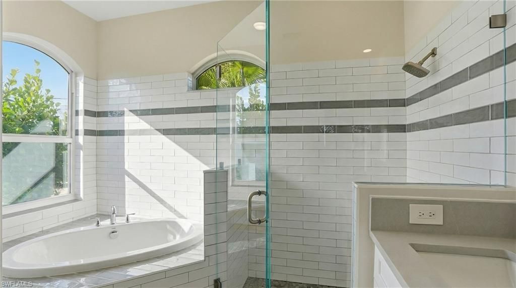 5267 Stratford Ct, Cape Coral, FL 33904 Photo