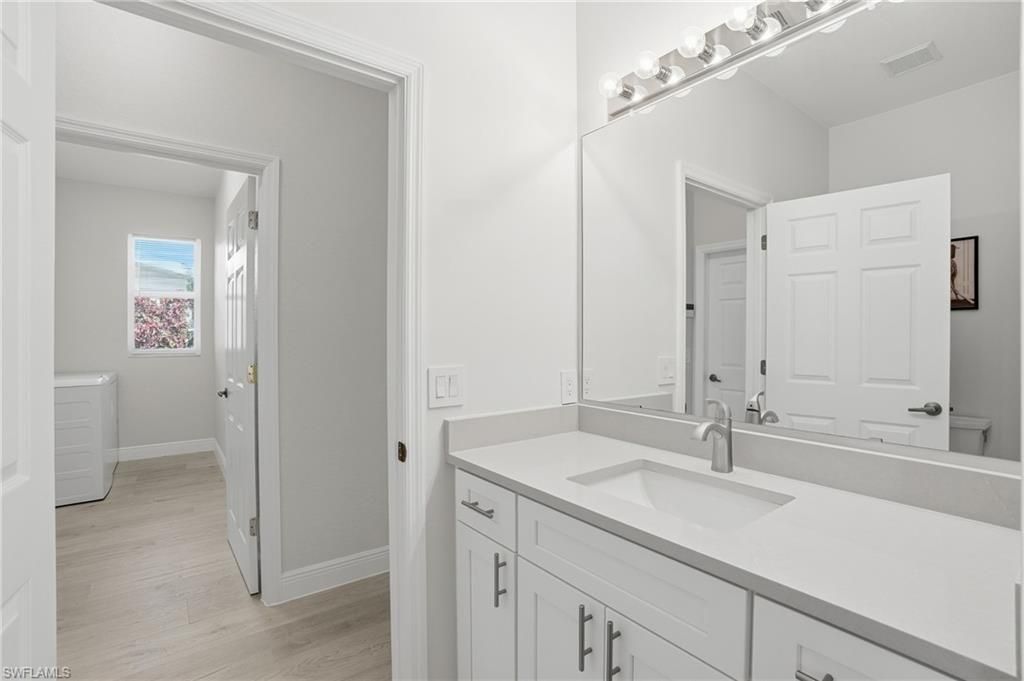 5267 Stratford Ct, Cape Coral, FL 33904 Photo