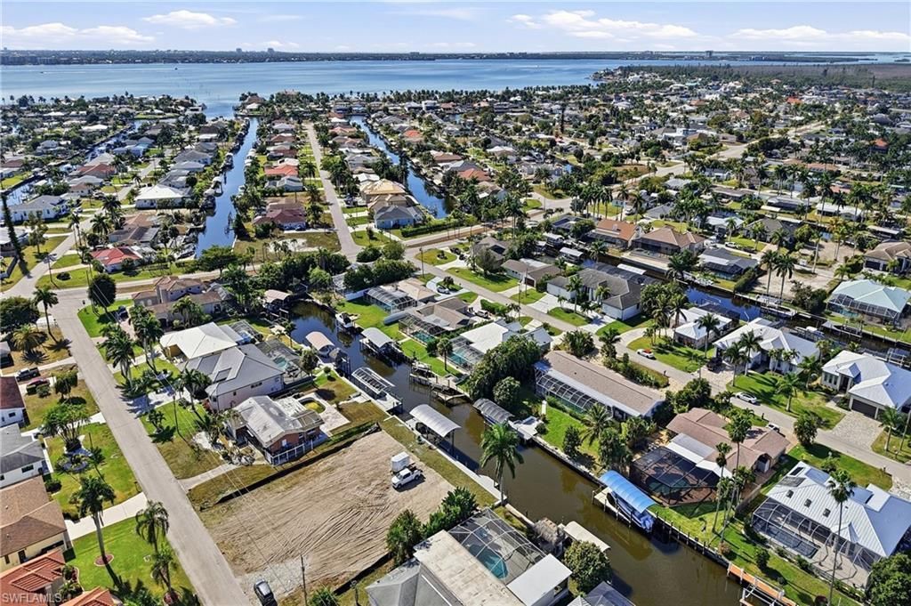 5267 Stratford Ct, Cape Coral, FL 33904 Photo