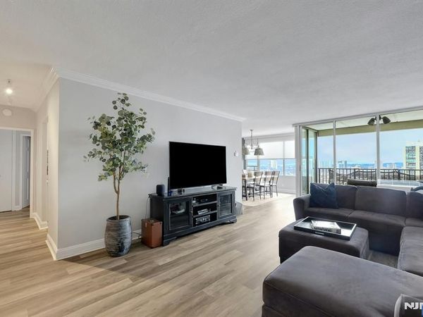 6 Horizon Road 2209, Unit 2209, FORT LEE, NJ 07024