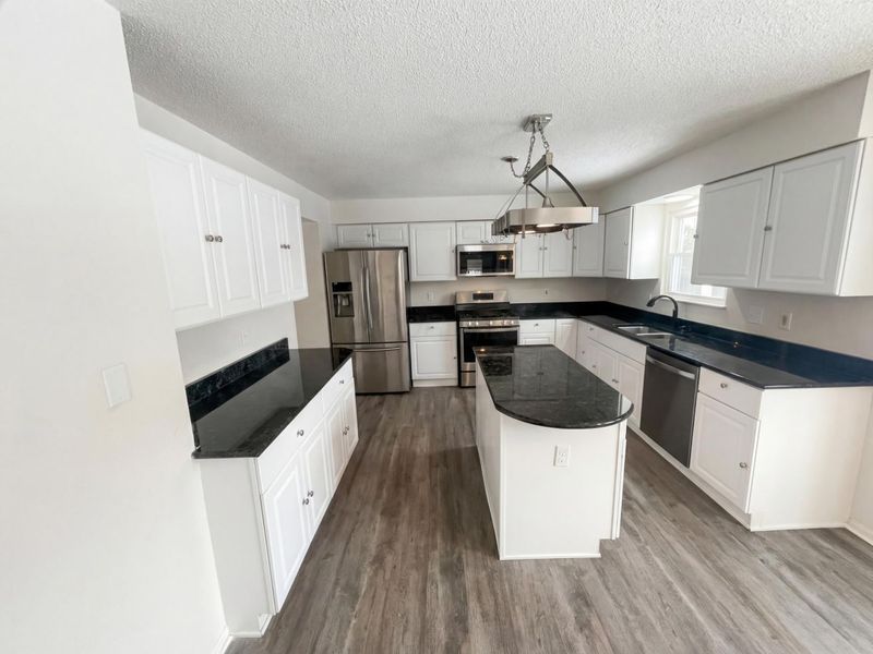 2592 Cowall Drive, Hilliard, OH 43026 Photo 2