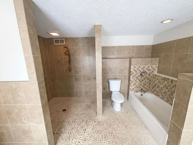 2592 Cowall Drive, Hilliard, OH 43026 Photo 6