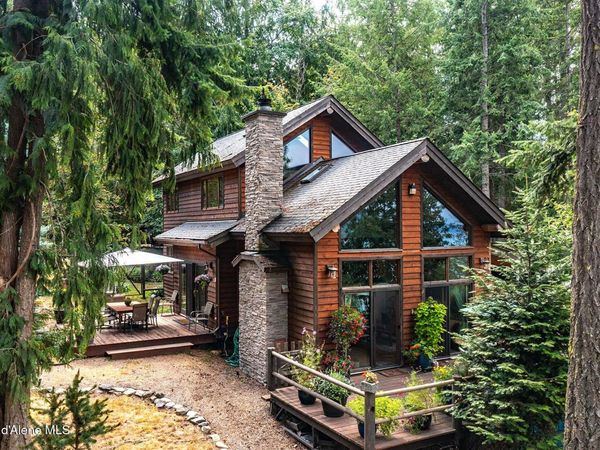 23 W Bay Wood Ln, Hope, ID 83836