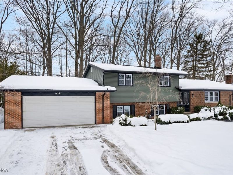 6701 Westview Drive, Brecksville, OH 44141 Photo 1