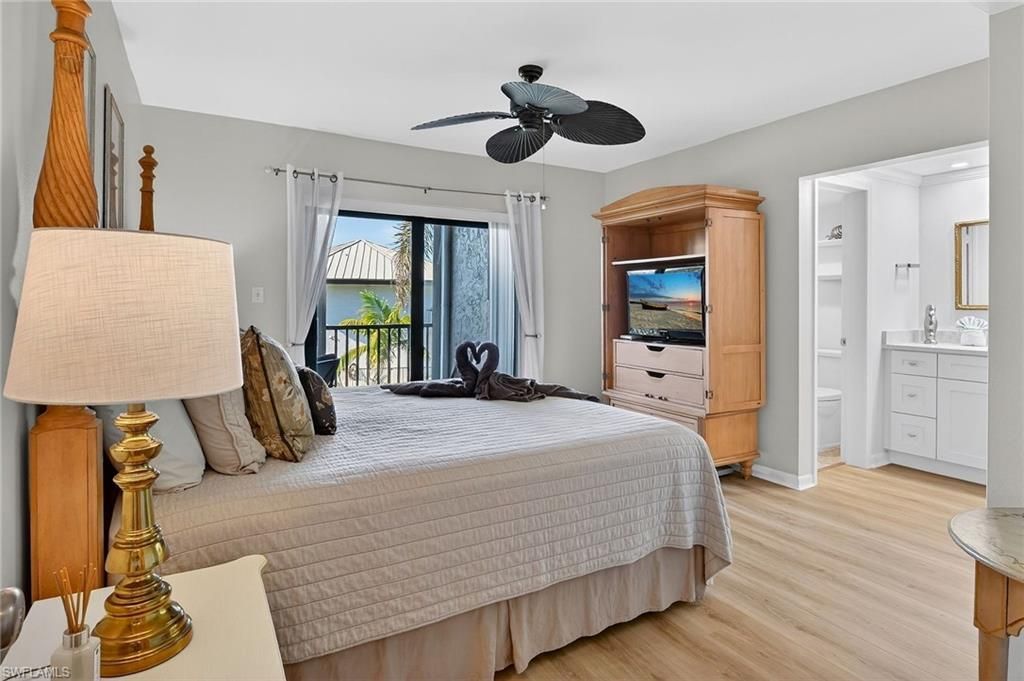 788 Park Shore Dr , Unit B22, Naples, FL 34103 Photo