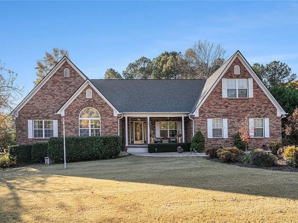 20 Spring Lake Trail NE, White, GA 30184