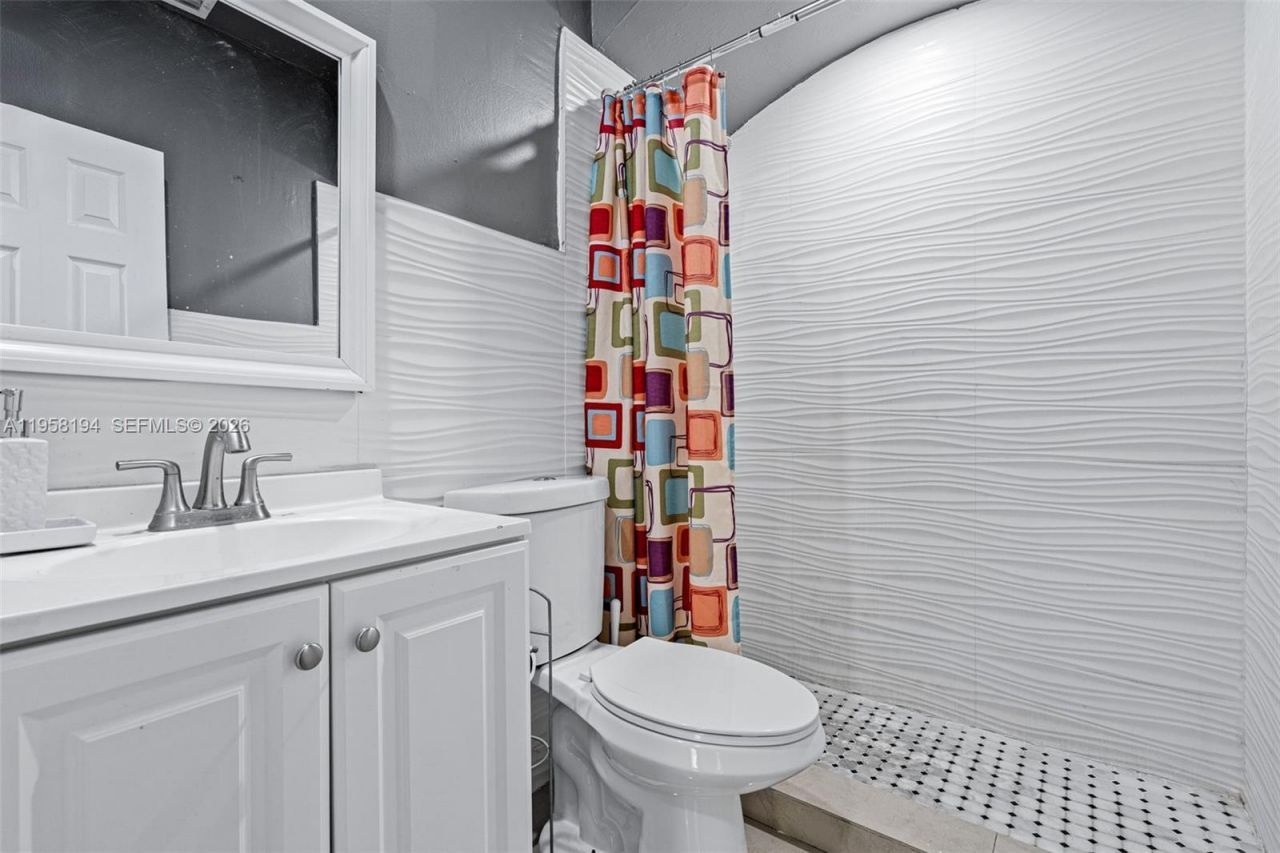 1780 NW 49th St , Miami, FL 33142 Photo