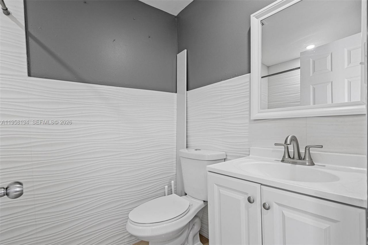 1780 NW 49th St , Miami, FL 33142 Photo