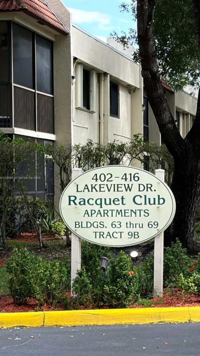 402 Lakeview Dr, Unit 201, Weston, FL 33326 Photo