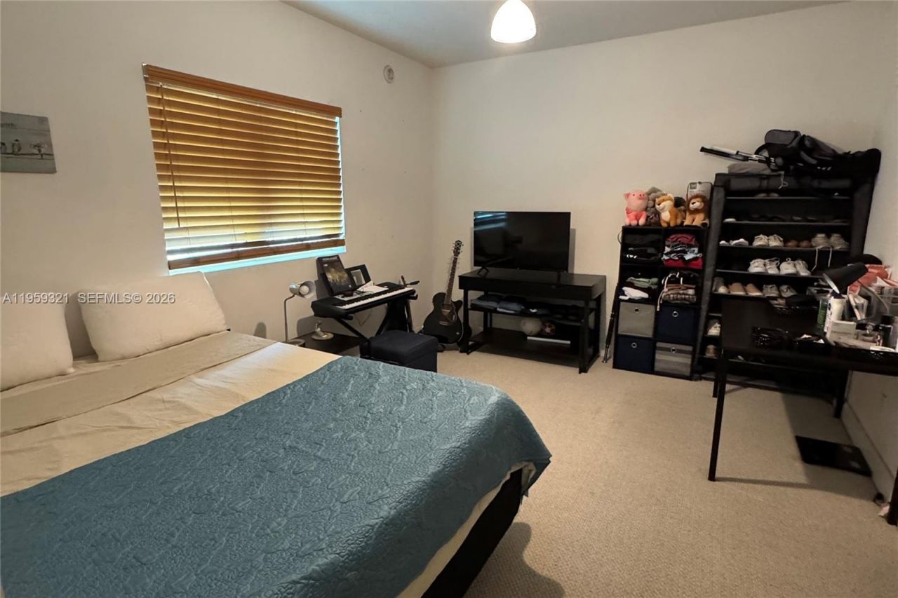 14951 Royal Oaks Ln , Unit 907, North Miami, FL 33181 Photo