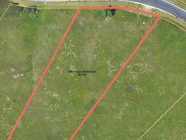 3860 Mayo Woodlands Road SW, Rochester, MN 55902