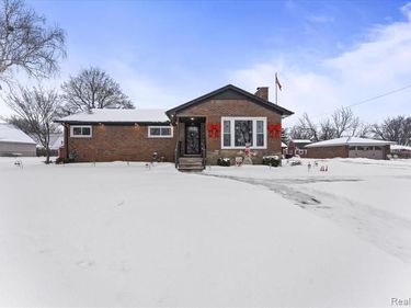 28336 Sheeks Boulevard N, Flat Rock, MI 48134