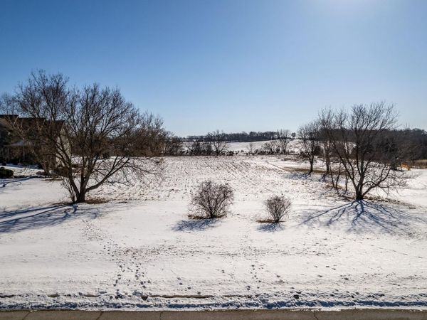 8915 Overlook Drive, ROSCOE, IL 61073