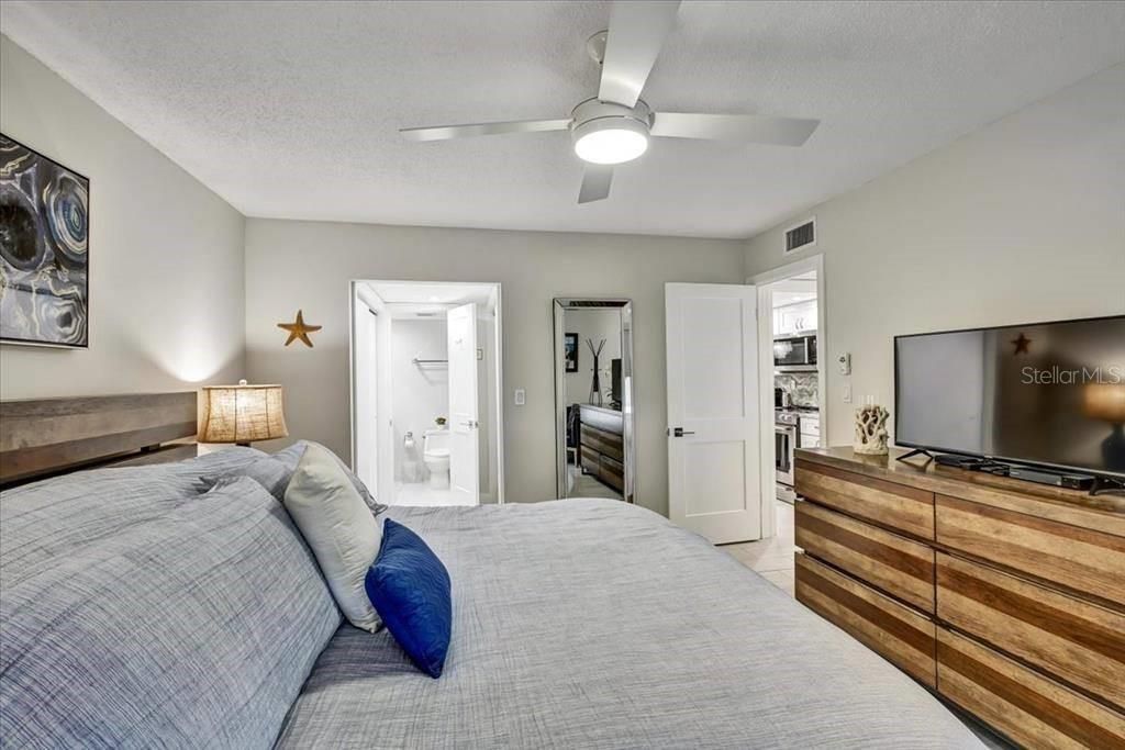 6046 W Peppertree Way, Unit 223B, Sarasota, FL 34242 Photo