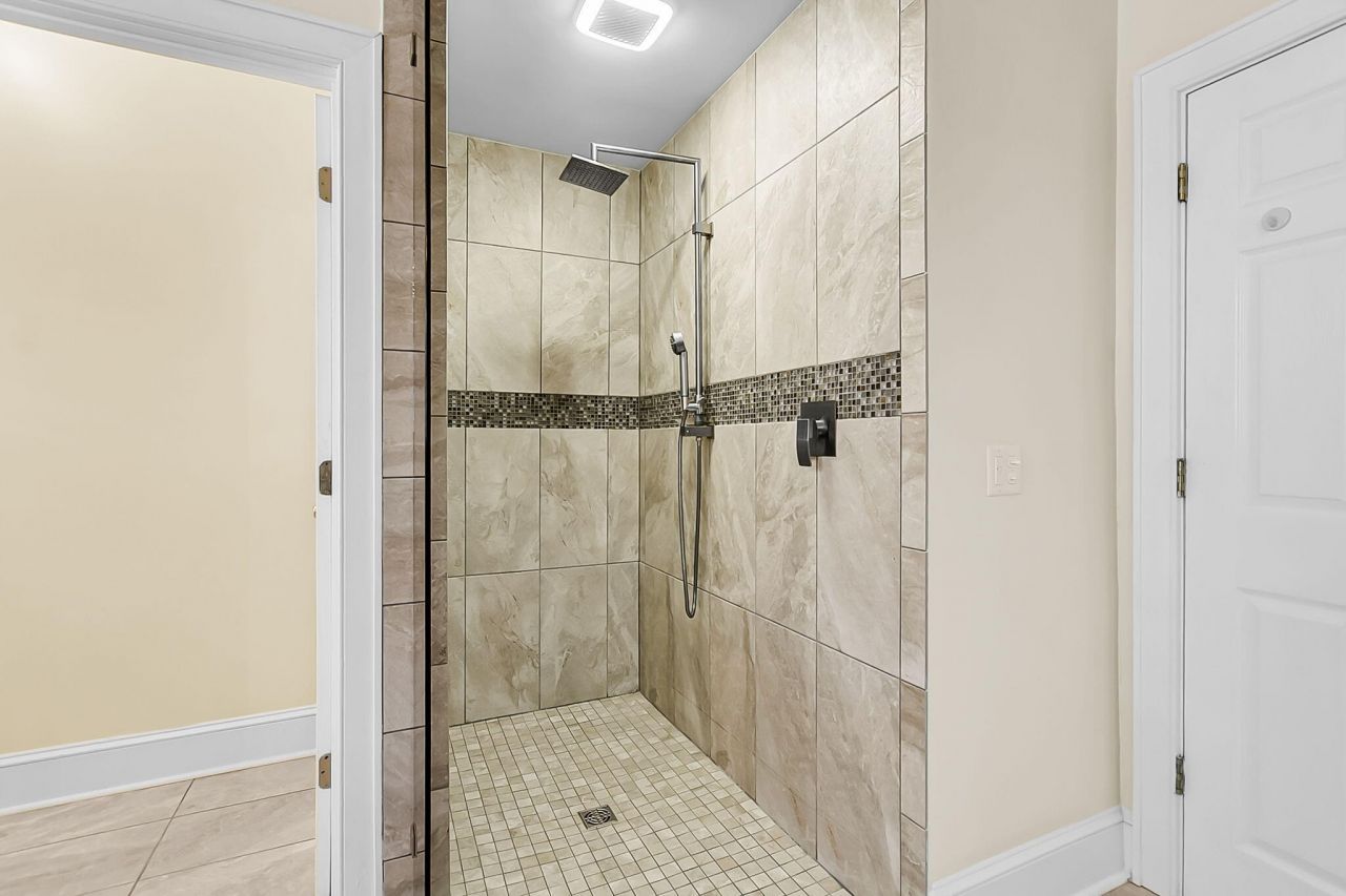 763 Hamlet Circle Photo 21