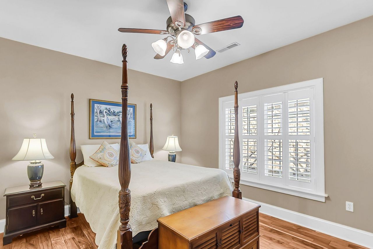 763 Hamlet Circle Photo 22