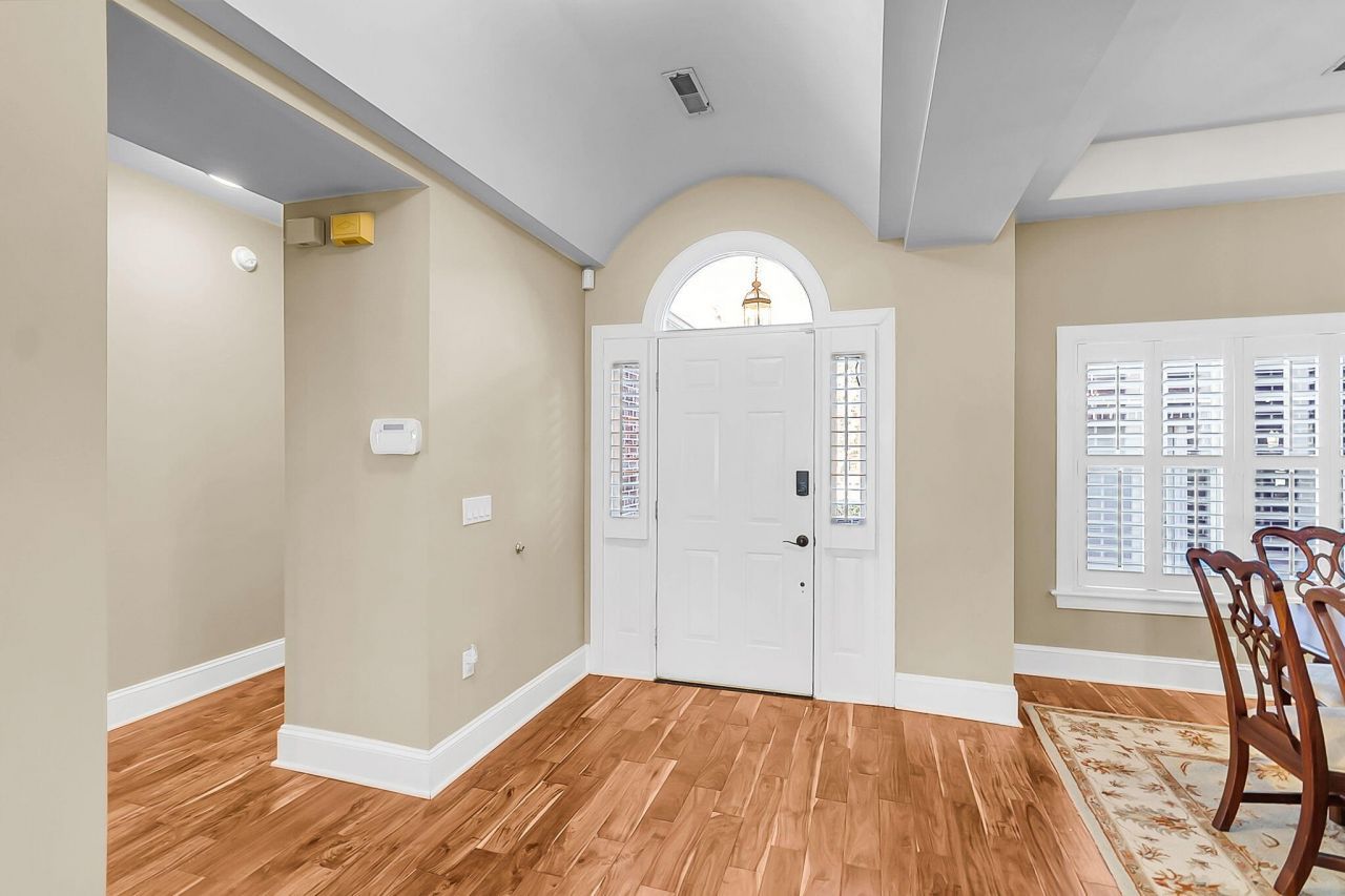 763 Hamlet Circle Photo 33