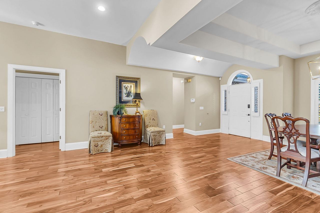 763 Hamlet Circle Photo 34