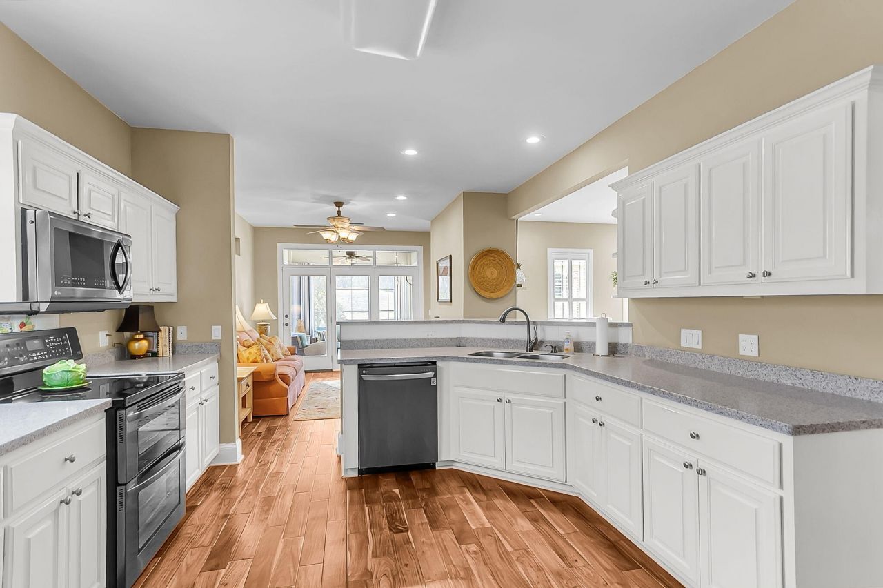 763 Hamlet Circle Photo 42